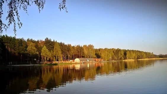 Jezioro Chechelskie - kompletny poradnik wypoczynku i atrakcji nad wodą