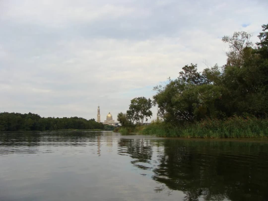 Jezioro Licheńskie: wyjątkowe miejsce na relaks i aktywny wypoczynek