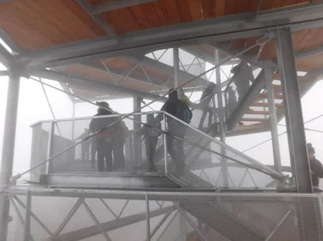 Czy wspiąć się na wieżę Trójgarbu? Opinie prawdziwych turystów!