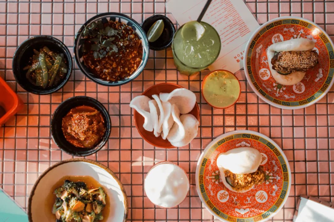 Gdzie na obiad w Gdyni? Odkryj najlepsze restauracje i smaki