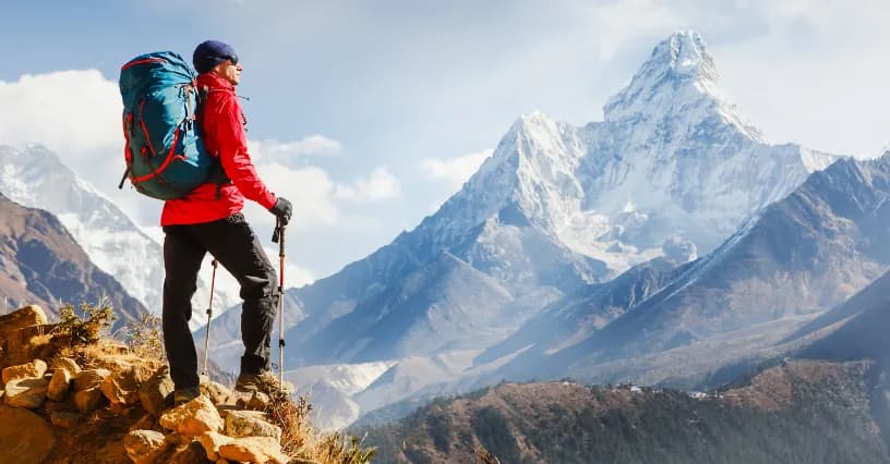 Jakie spodnie w góry jesienią? Wybierz najlepsze na trudne warunki