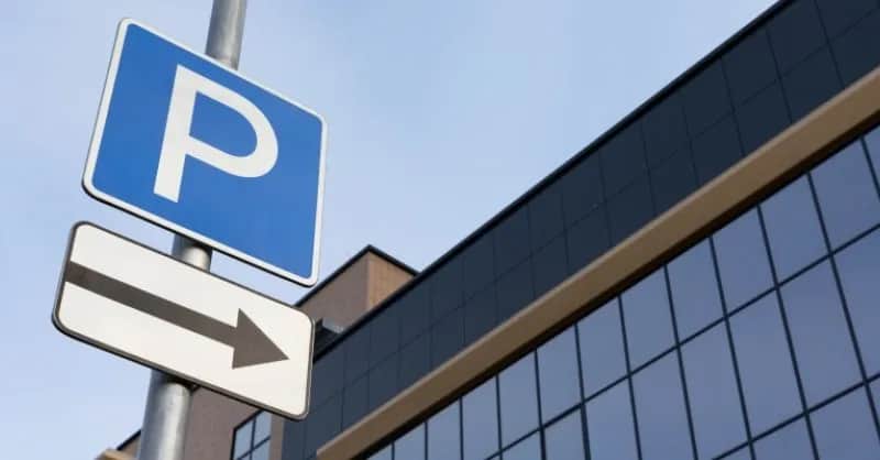 Gdzie zaparkować w Gdańsku? Sprawdź najlepsze opcje i lokalizacje