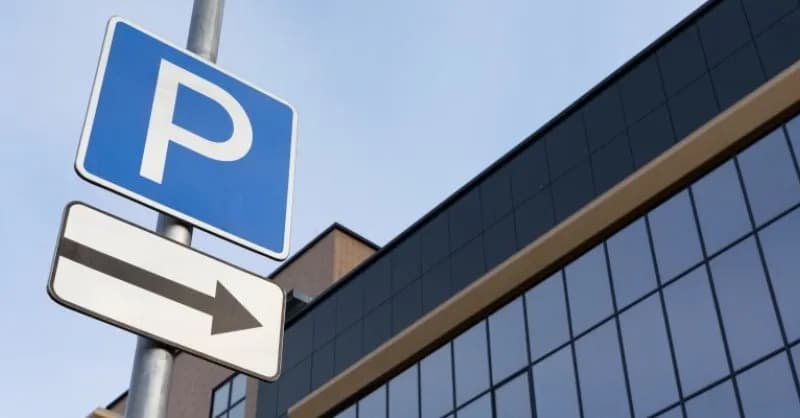 Gdzie zaparkować w Gdańsku? Sprawdź najlepsze opcje i lokalizacje