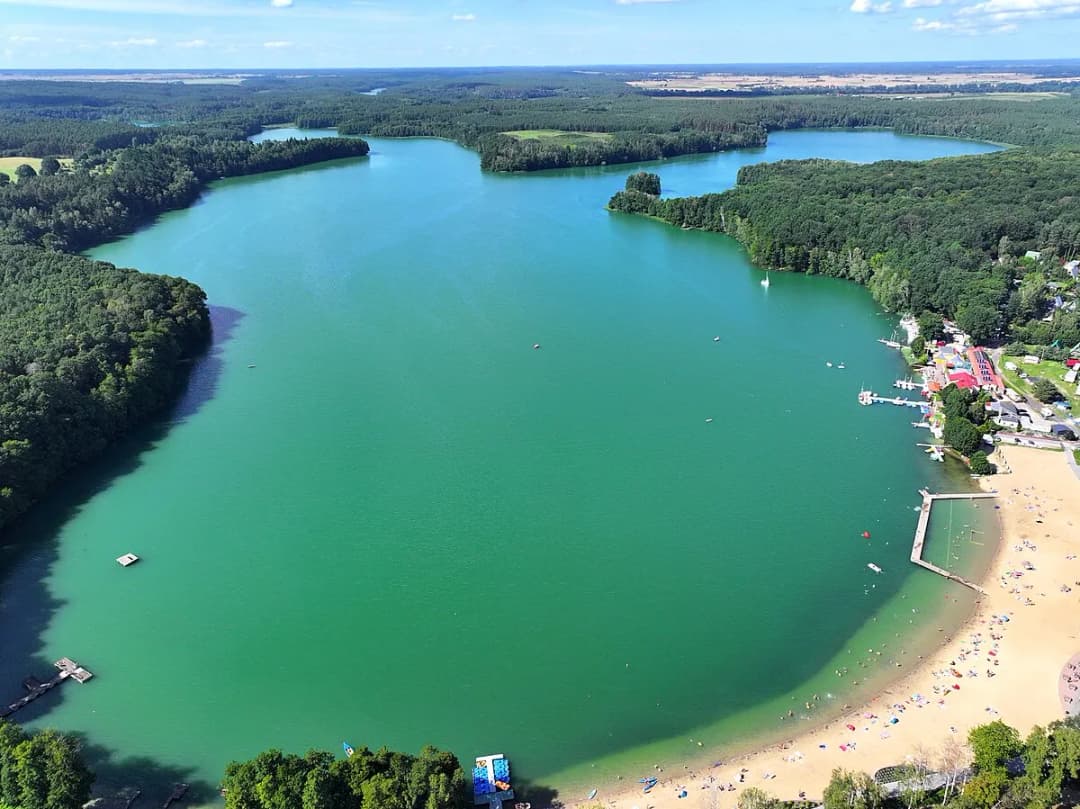 Długie Jezioro Lipie: najlepsze miejsca na wakacje w województwie lubuskim