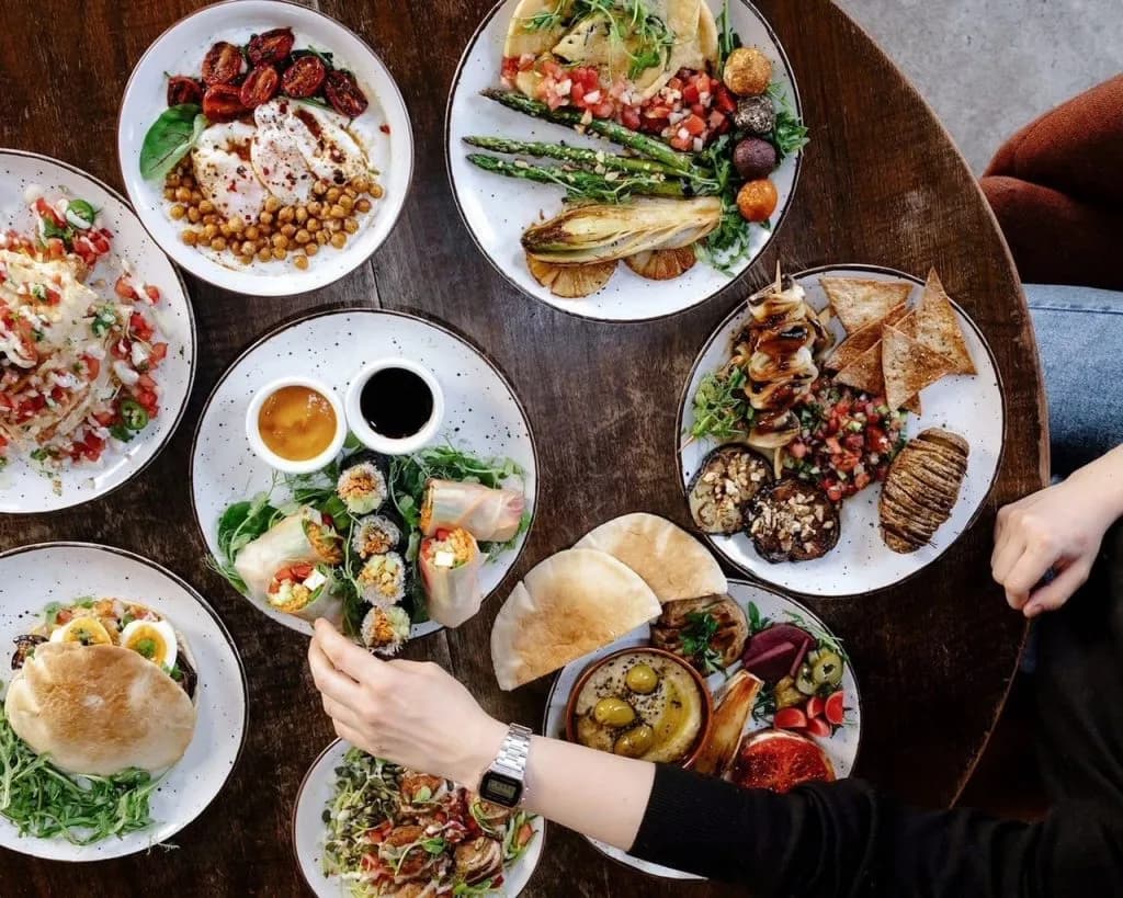 Gdzie zjeść w Łodzi? Oto 5 zaskakujących restauracji wegańskich
