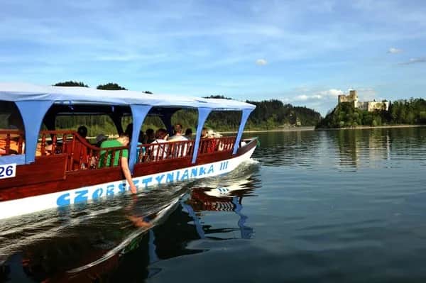 Transport do Czorsztyny - jak dotrzeć do atrakcji nad jeziorem