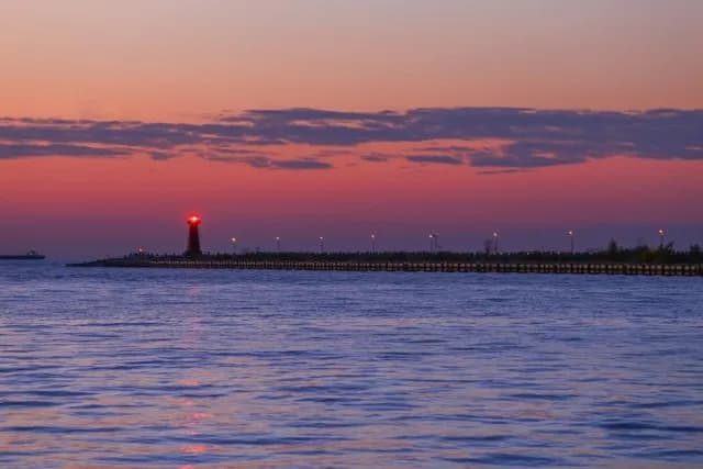 Gdzie na Helu obejrzysz najpiękniejszy zachód słońca? Top miejsca