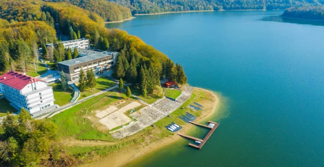 Jezioro Paczkowskie: co zobaczyć i jak dobrze spędzić czas nad wodą