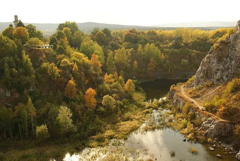 Czym zaskoczą Cię Góry Świętokrzyskie? 5 ukrytych atrakcji regionu