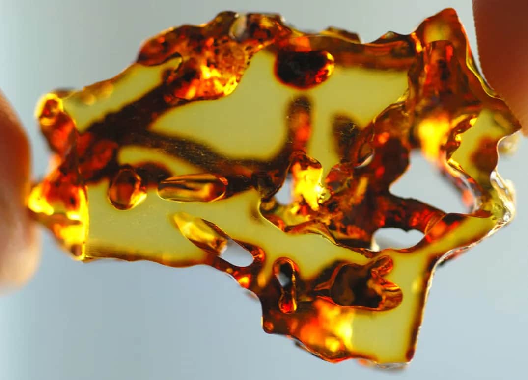 Jak znaleźć bursztyn nad Bałtykiem: sprawdzone metody i najlepsze miejsca